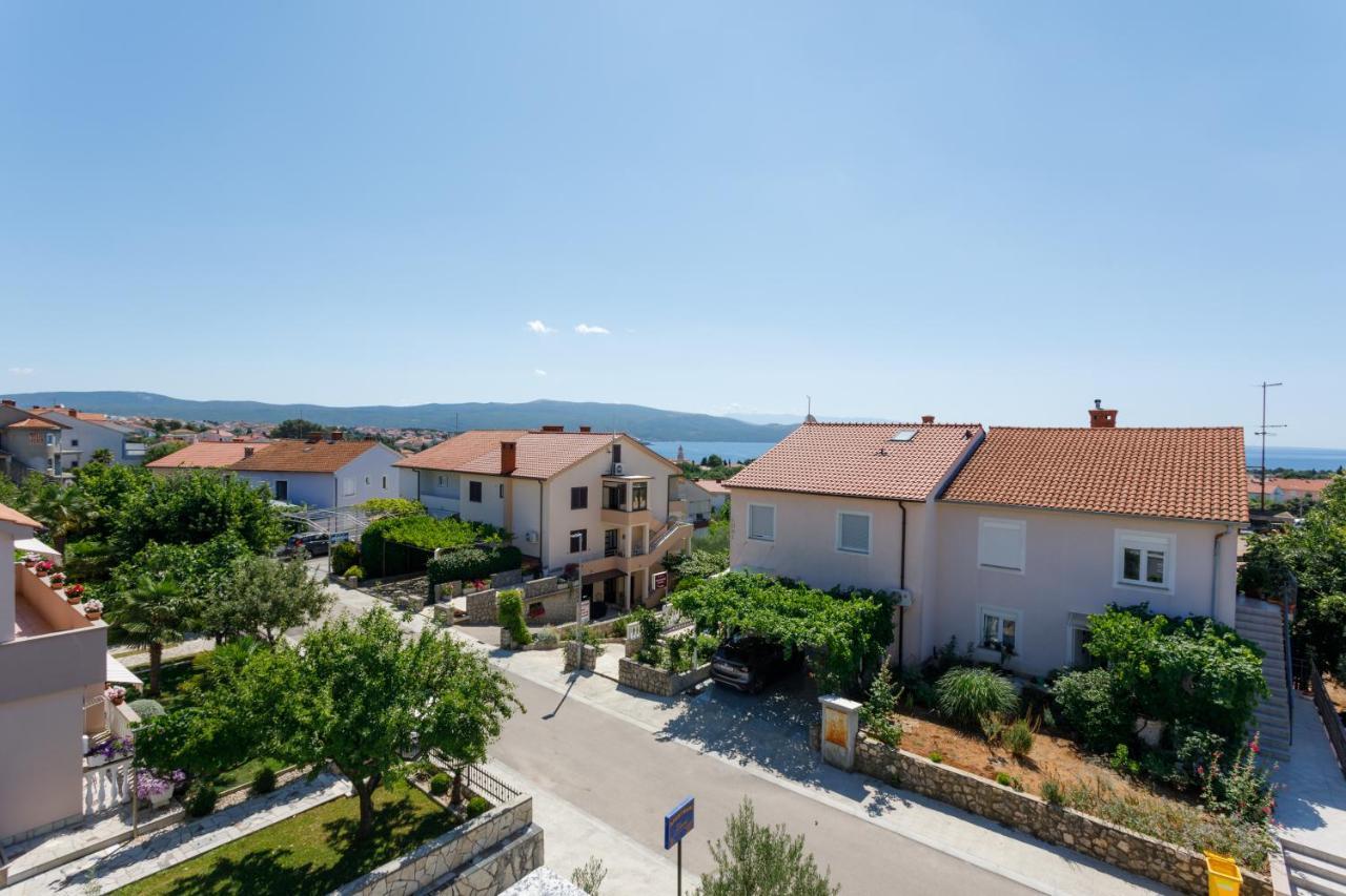 Apartments Lacic Krk Town Eksteriør bilde