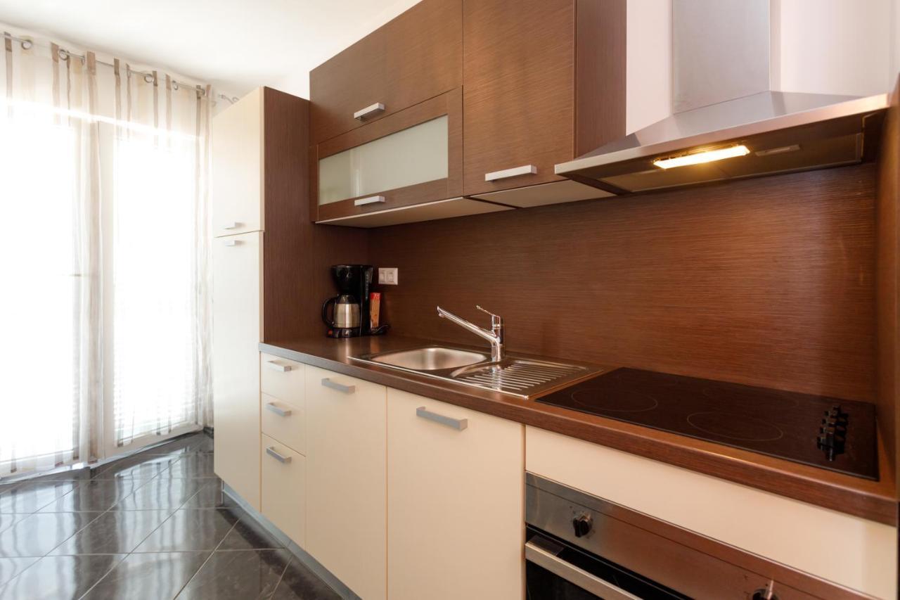 Apartments Lacic Krk Town Eksteriør bilde